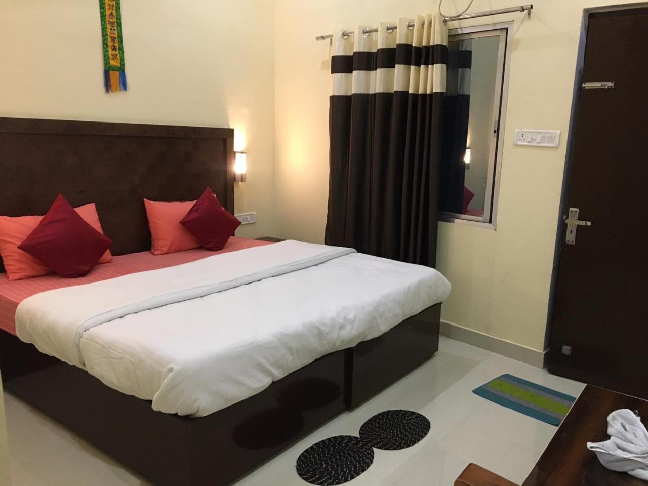 The Highvill Home Stay Khajuraho Room photo